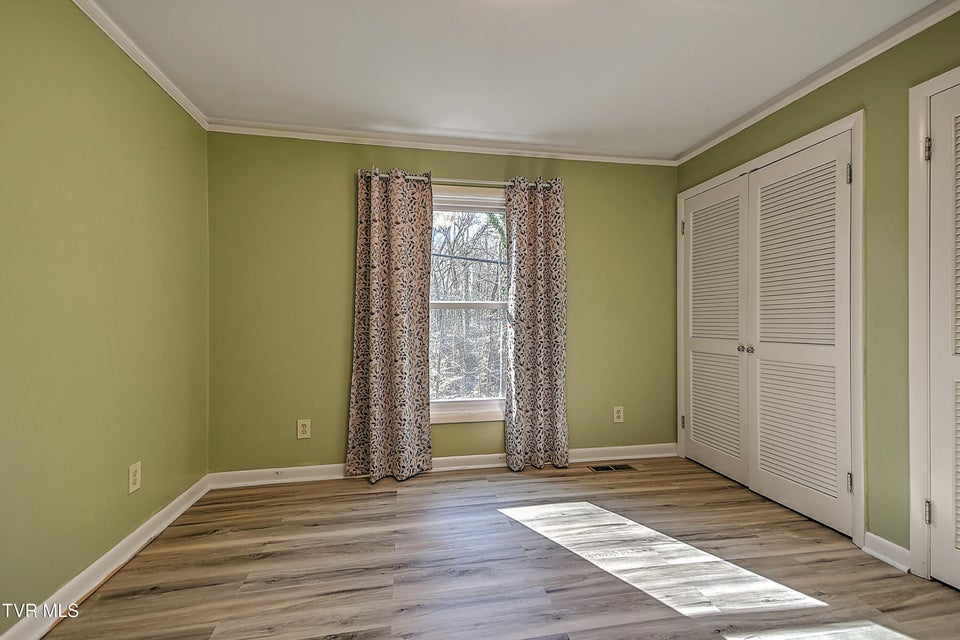 Photo #29: 1333 Dupont Drive