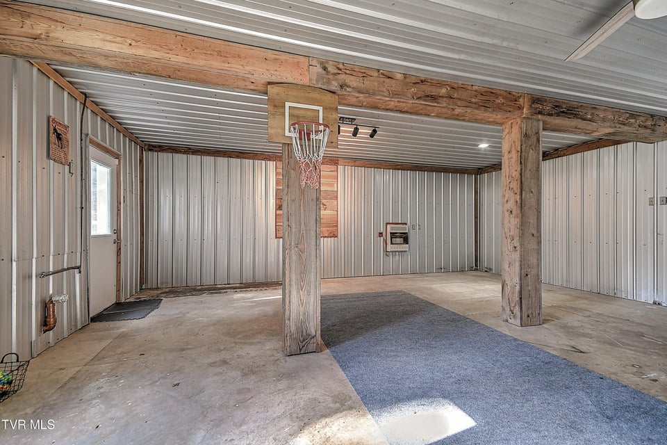 Photo #47: 1333 Dupont Drive