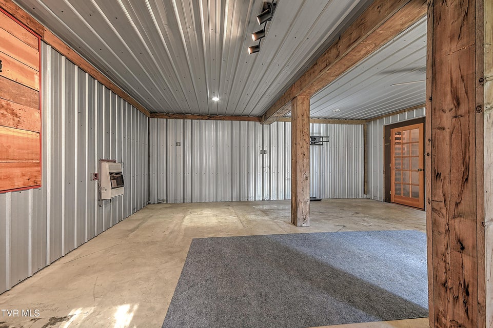 Photo #49: 1333 Dupont Drive