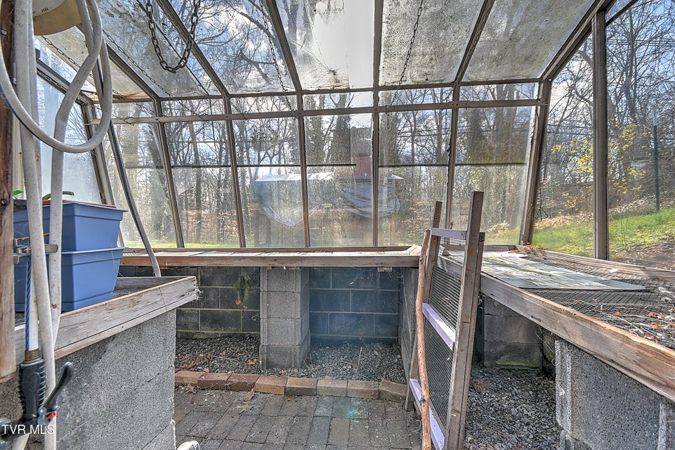 Photo #52: 1333 Dupont Drive