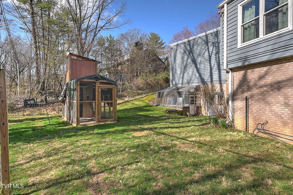 Photo #59: 1333 Dupont Drive