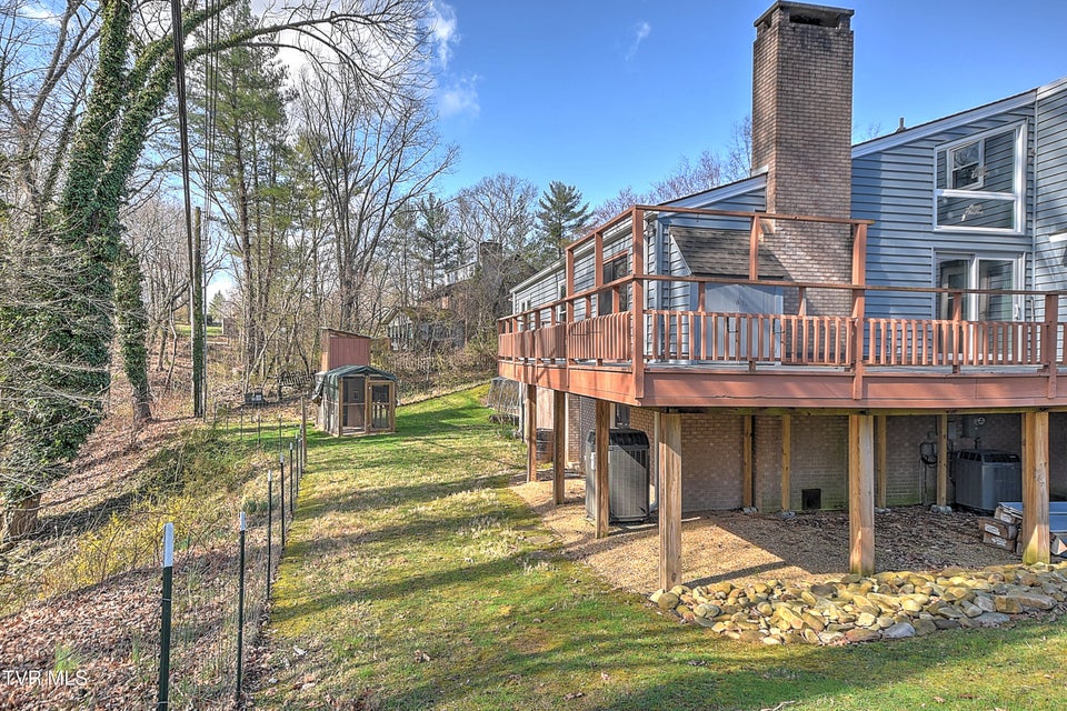 Photo #60: 1333 Dupont Drive