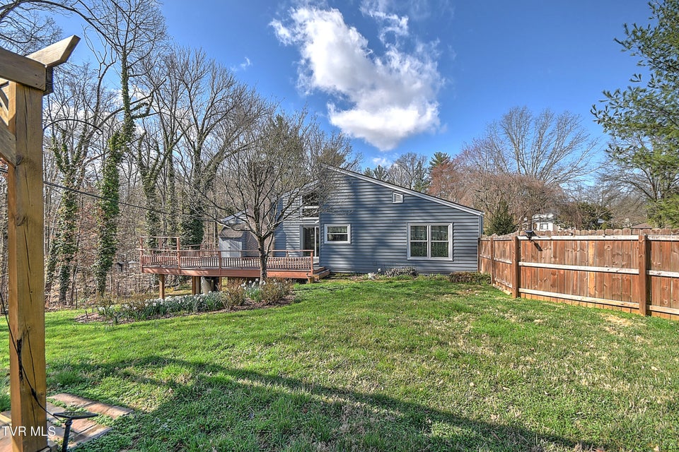 Photo #66: 1333 Dupont Drive