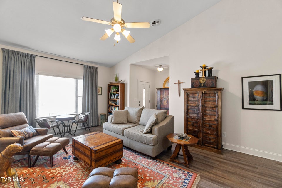 Photo #3: 112 Southridge Drive