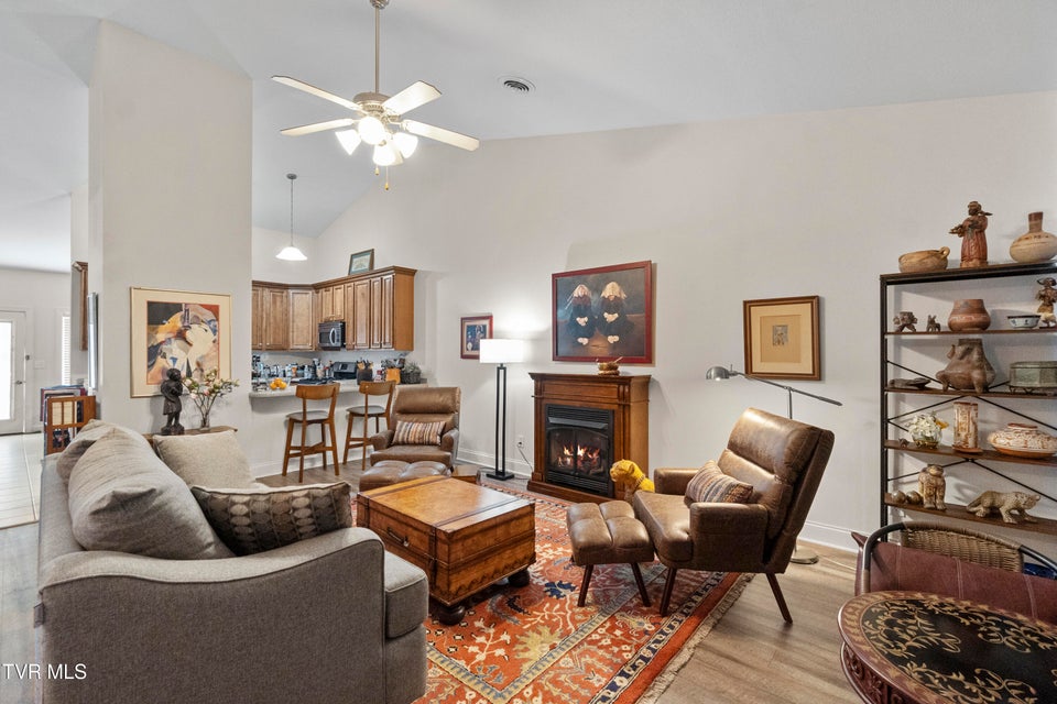 Photo #6: 112 Southridge Drive