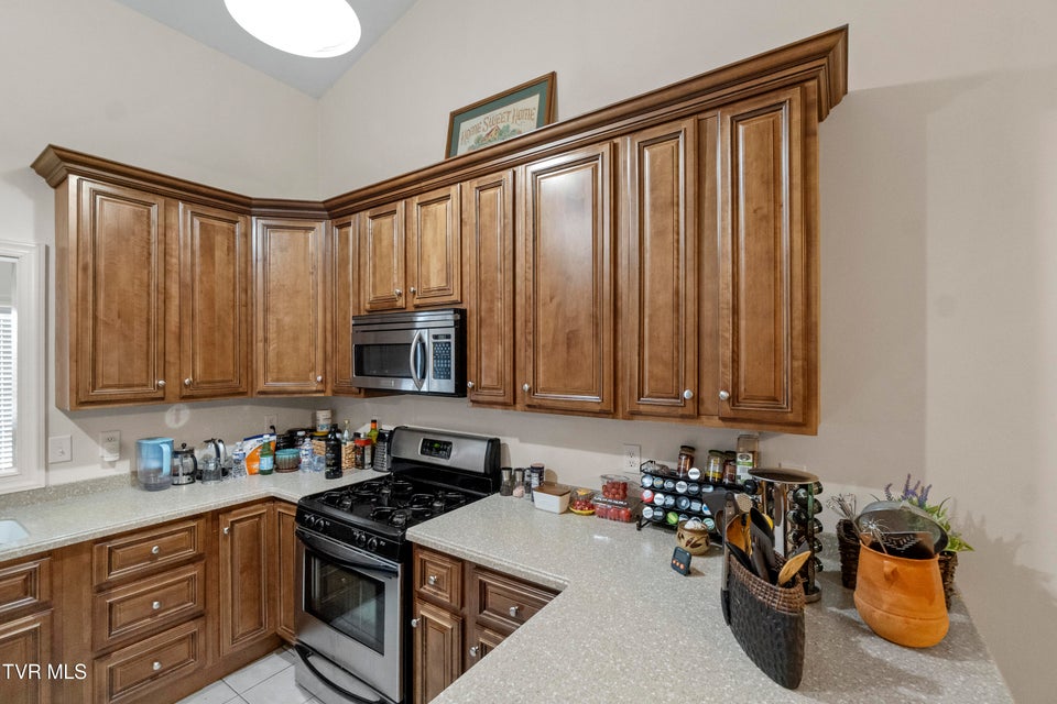 Photo #11: 112 Southridge Drive