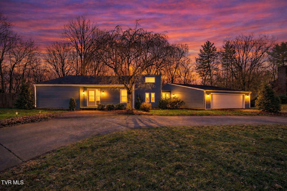 Photo #4: 1333 Dupont Drive