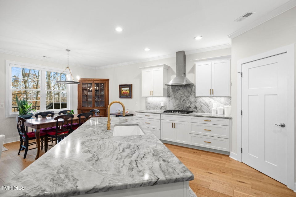 Photo #14: 426 English Ivy Trail