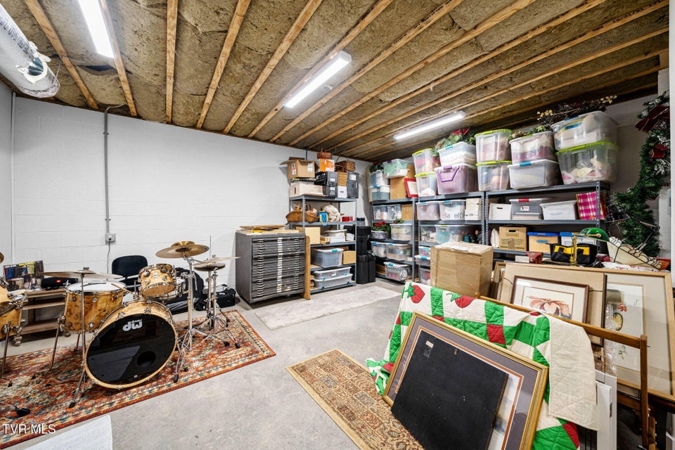 Photo #36: 426 English Ivy Trail