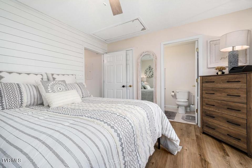 Photo #15: 20 Boone Hill Court