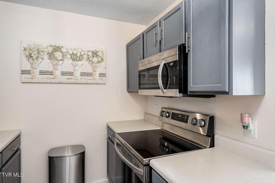 Photo #9: 20 Boone Hill Court