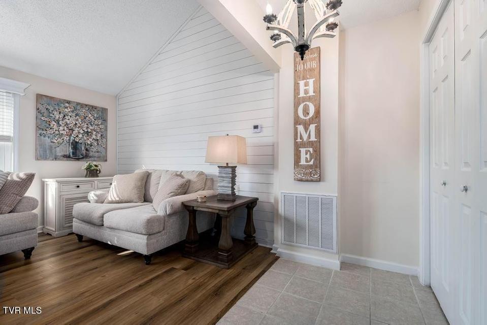 Photo #12: 20 Boone Hill Court