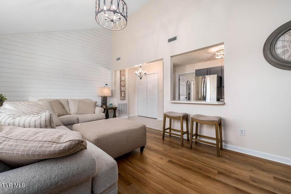 Photo #4: 20 Boone Hill Court