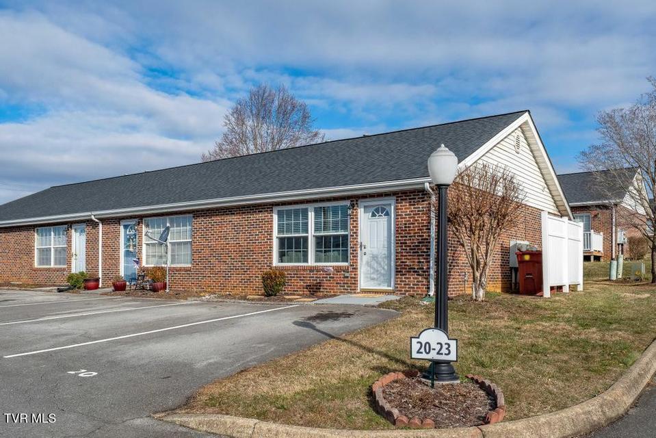 Photo #24: 20 Boone Hill Court