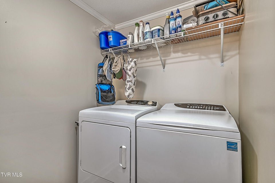 Photo #28: 1527 Edgemont Avenue