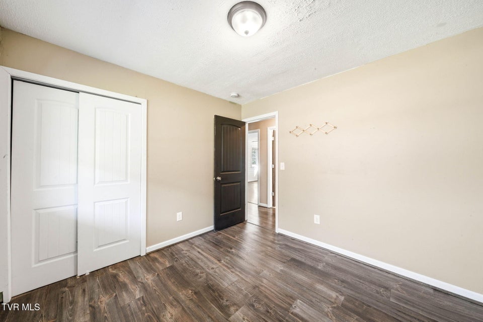 Photo #24: 1598 Bristol Highway