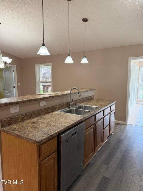 Photo #9: 885 Hartman Lane