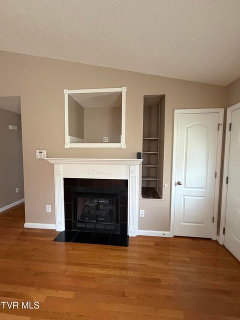 Photo #5: 885 Hartman Lane