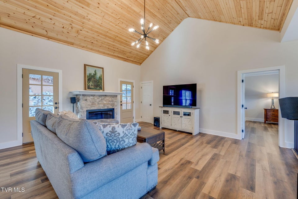 Photo #8: 4724 Sterling Lane