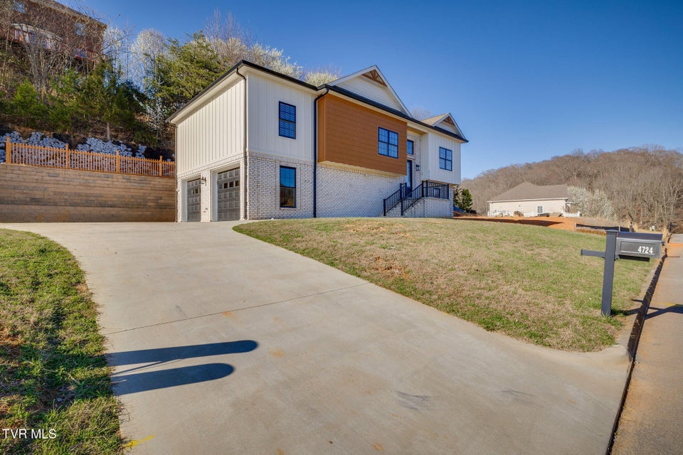 Photo #2: 4724 Sterling Lane