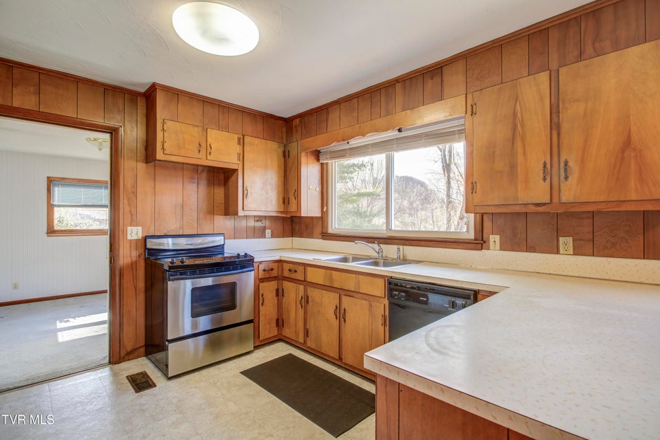 Photo #18: 24102 Crimson Drive