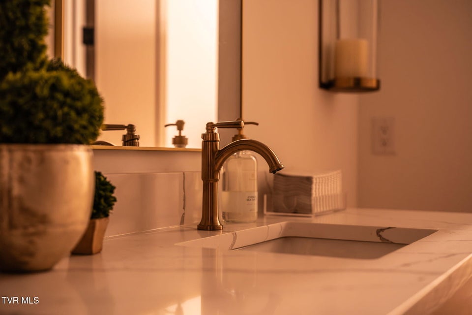 Photo #18: 302 Huntington Way