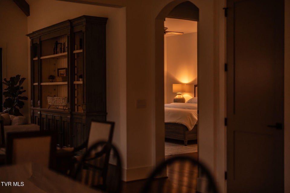 Photo #16: 302 Huntington Way