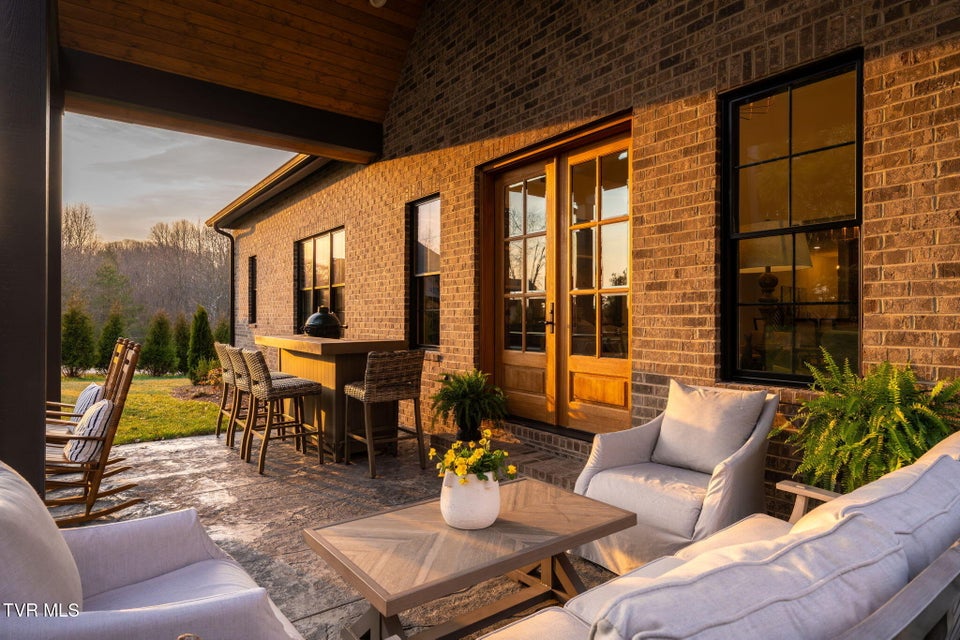 Photo #31: 302 Huntington Way