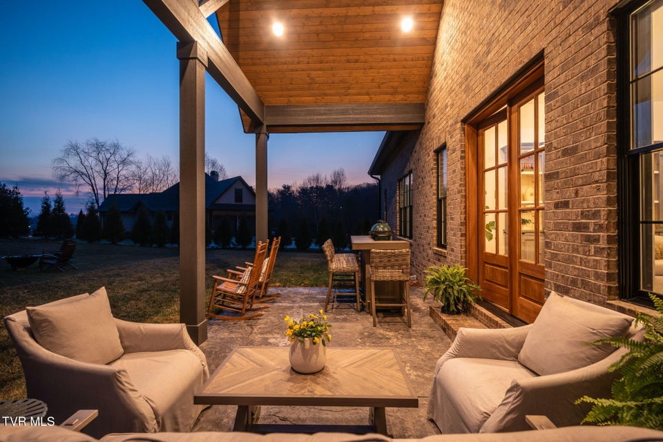 Photo #30: 302 Huntington Way