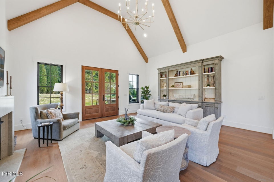 Photo #46: 302 Huntington Way