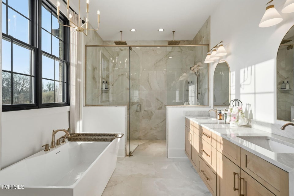 Photo #53: 302 Huntington Way