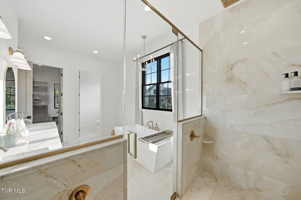 Photo #59: 302 Huntington Way