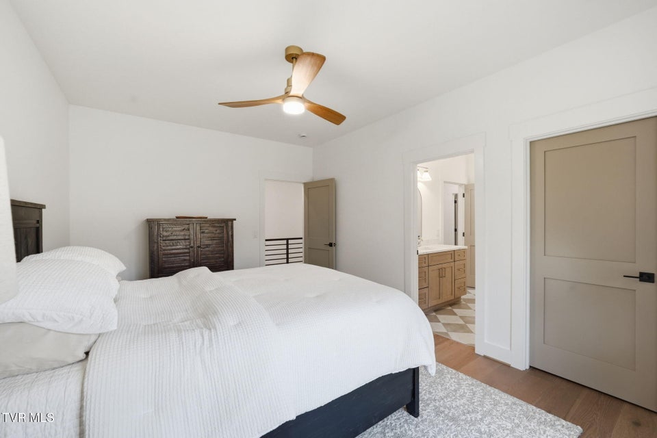 Photo #71: 302 Huntington Way