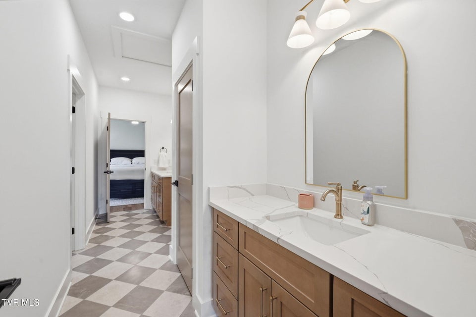 Photo #73: 302 Huntington Way