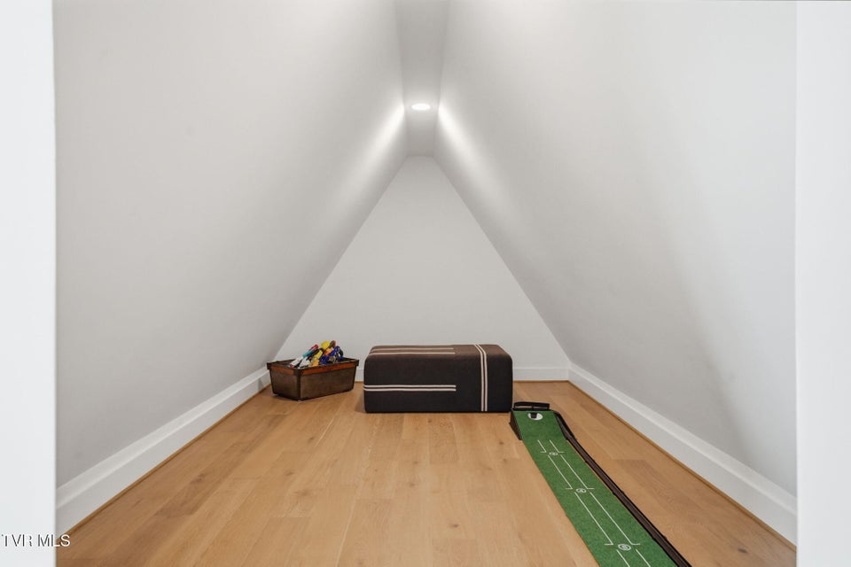 Photo #86: 302 Huntington Way