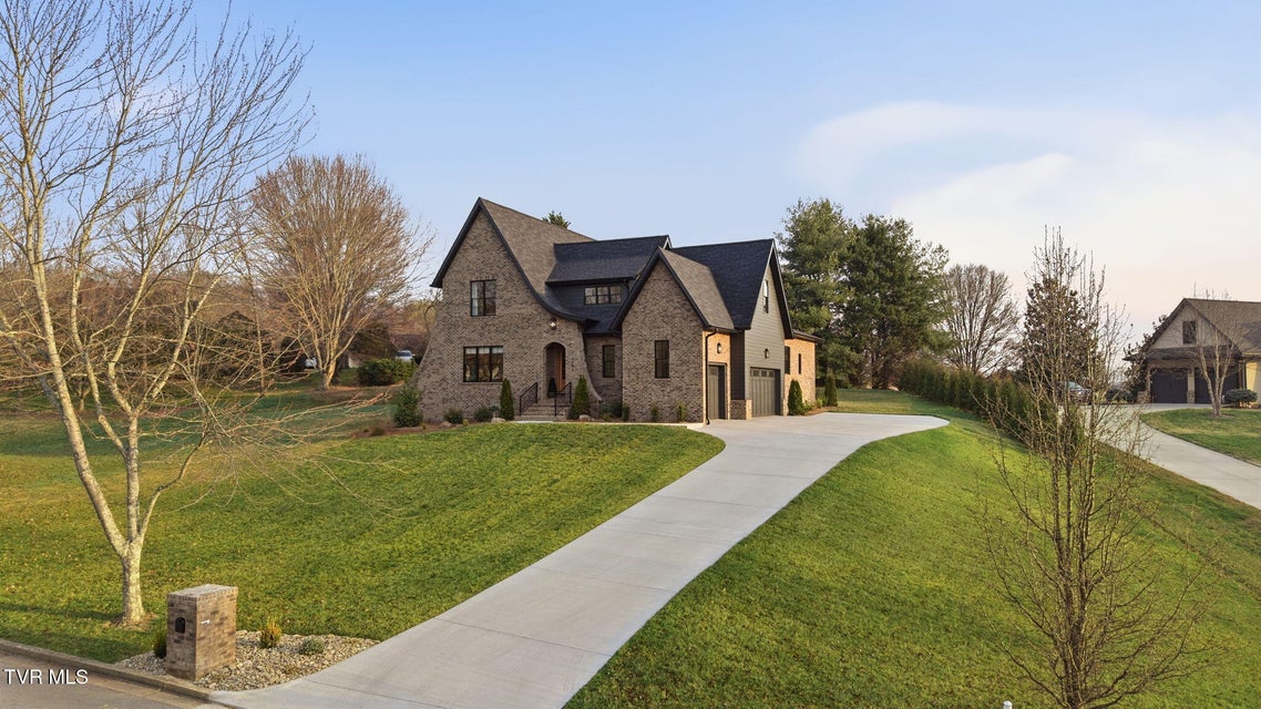 Photo #88: 302 Huntington Way