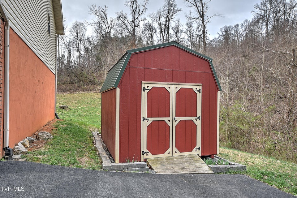 Photo #33: 251 New Hope Road