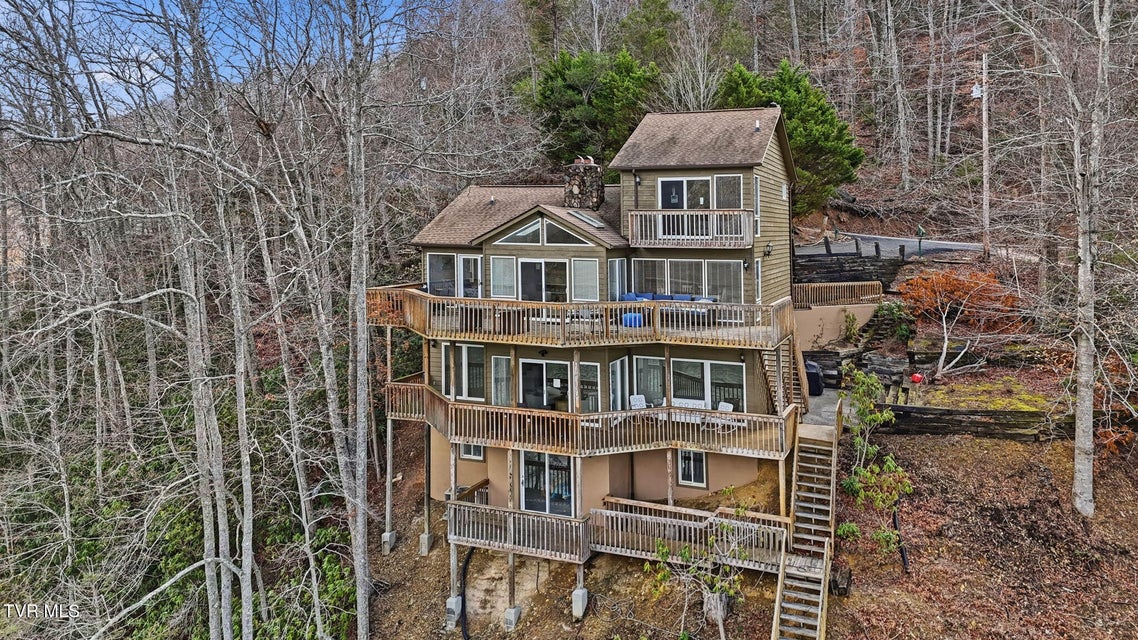 Photo #8: 310 Cove Ridge Lane