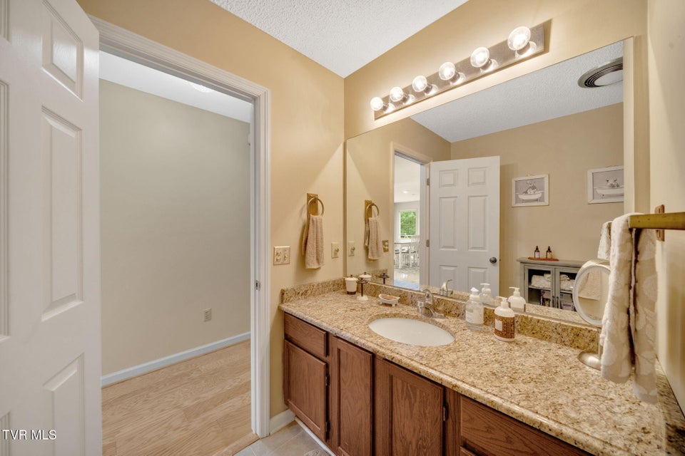 Photo #35: 310 Cove Ridge Lane