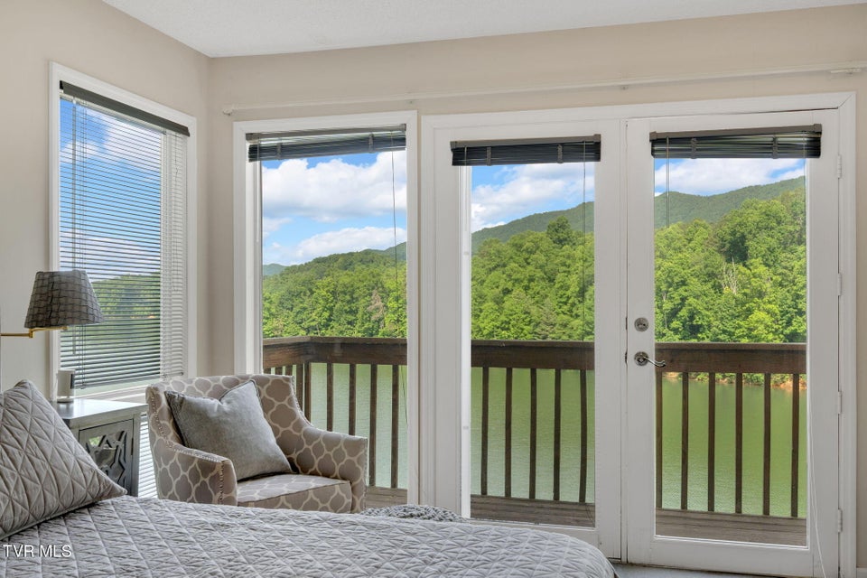 Photo #48: 310 Cove Ridge Lane