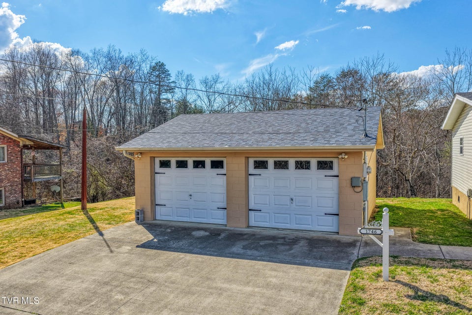 Photo #47: 1746 Goshen Valley Road