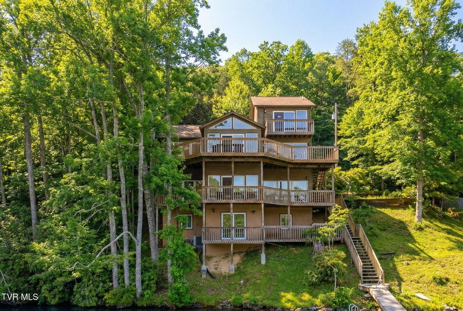 Photo #2: 310 Cove Ridge Lane