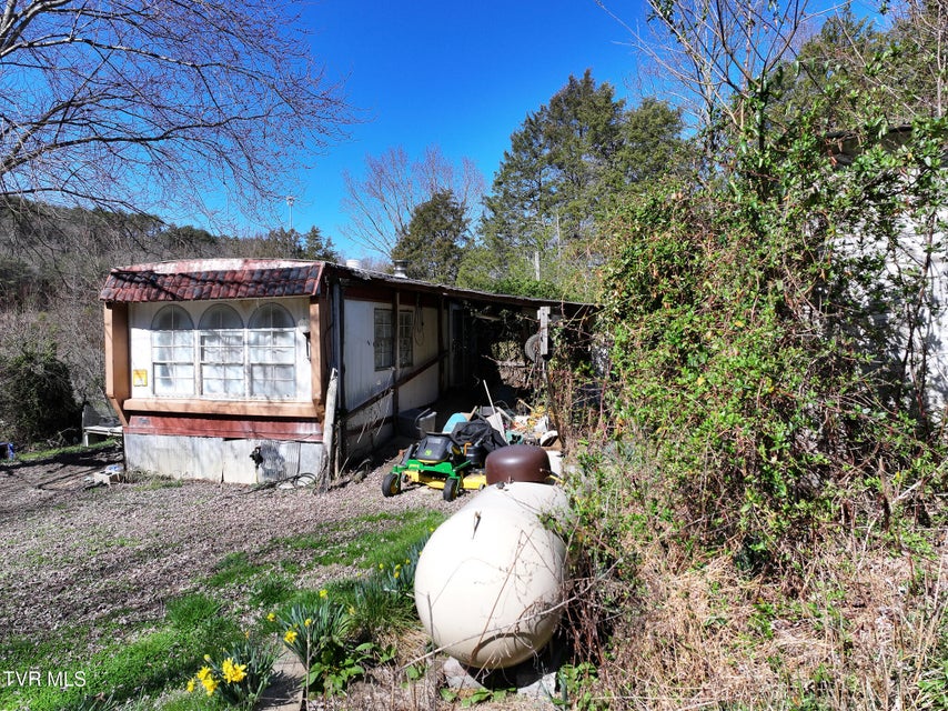 Photo #4: 5020 Kingsport Highway