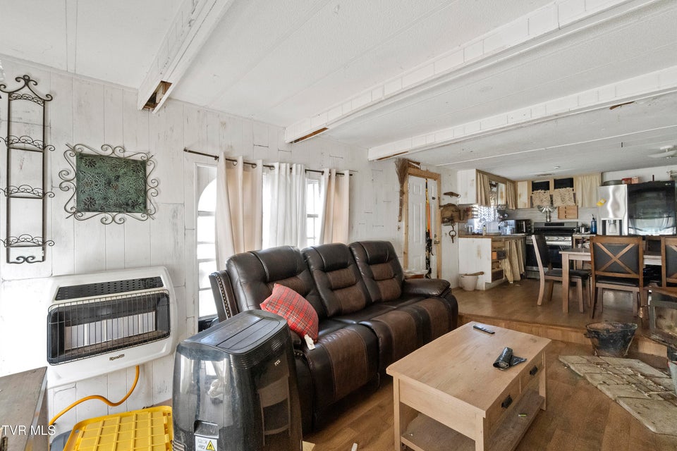 Photo #7: 5020 Kingsport Highway