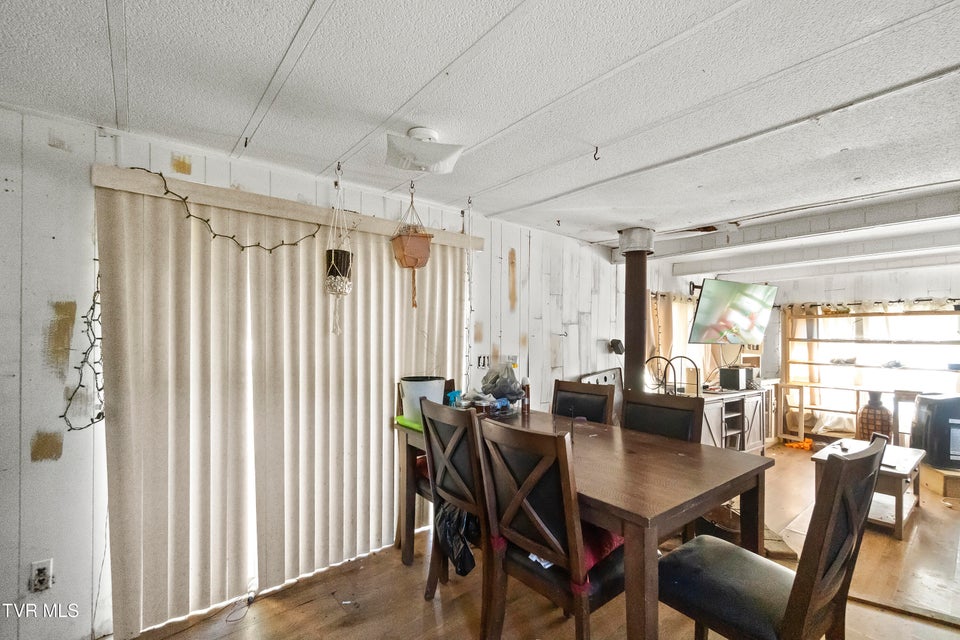 Photo #10: 5020 Kingsport Highway