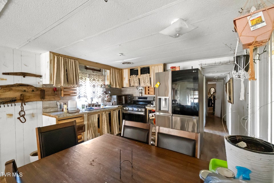 Photo #11: 5020 Kingsport Highway