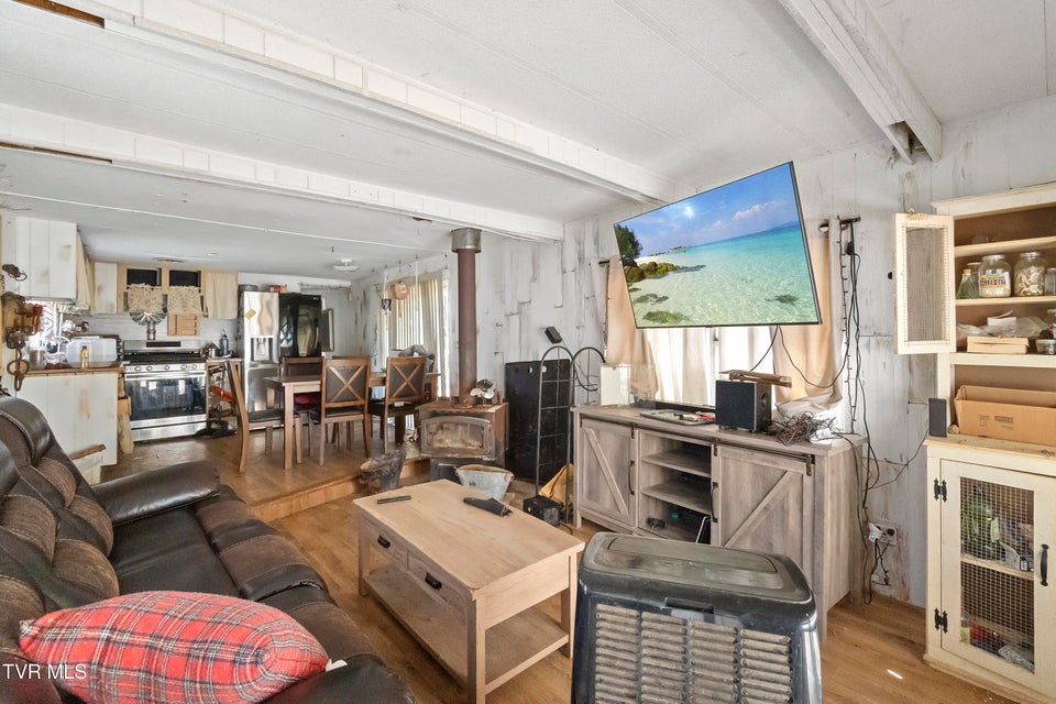 Photo #6: 5020 Kingsport Highway