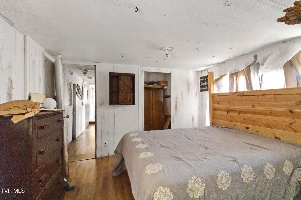 Photo #16: 5020 Kingsport Highway