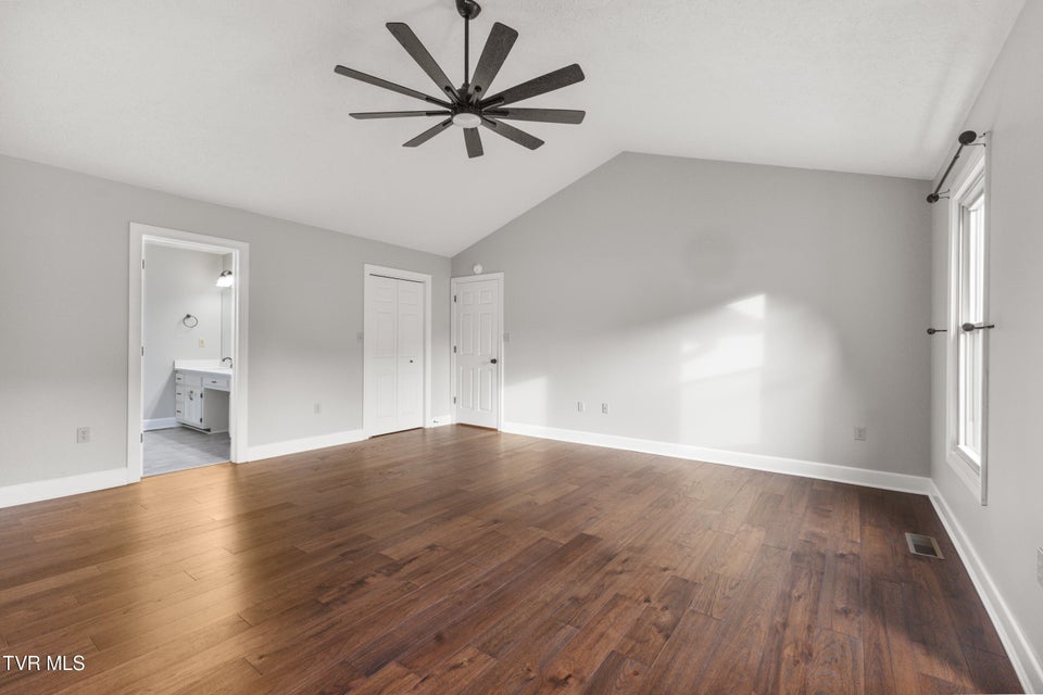 Photo #26: 4801 Harbor Drive