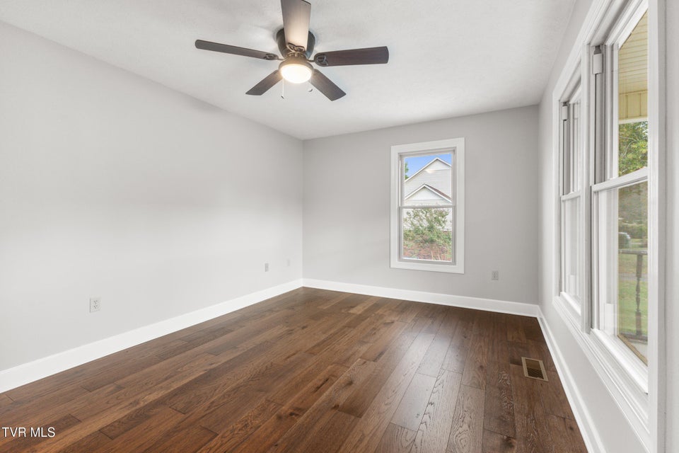 Photo #36: 4801 Harbor Drive